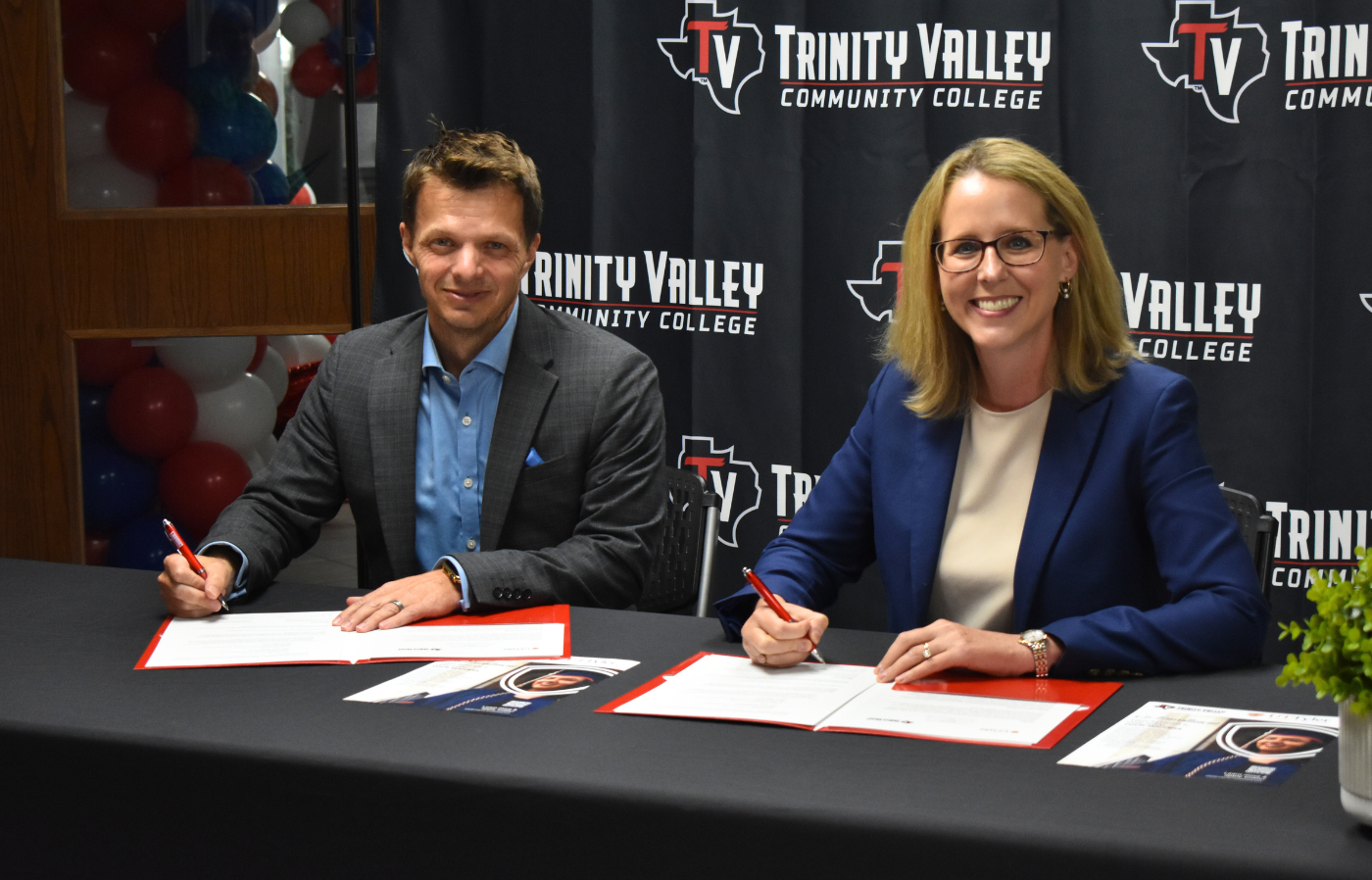 President Dr. Jason Morrison and The University of Texas at Tyler President Dr. Julie V. Philley officially signed a Memorandum .           