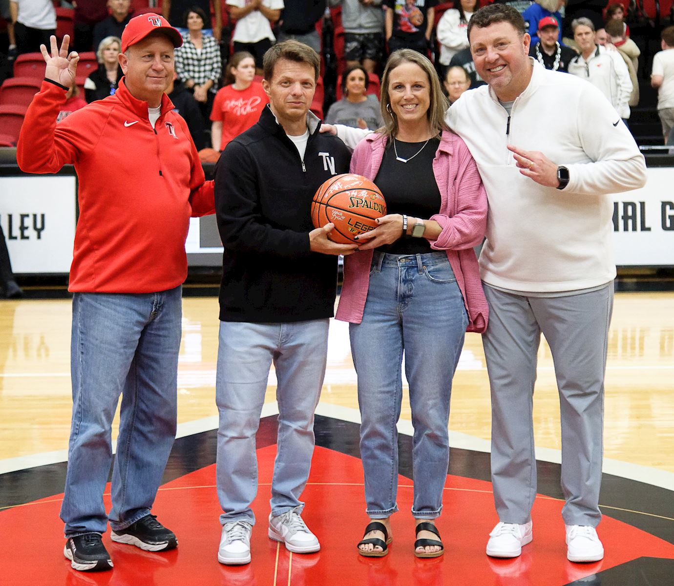 TVCC Academic Advisor recognized for her service during Nov. 7 game.                                                                        